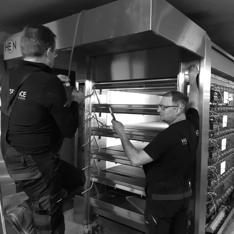Uw investering in een nieuwe HEIN oven of koelinstallatie gaat gepaard met de installatie ervan. Werk voor de specialisten van Burnex Service, want wij hebben daar de mensen en de middelen voor.